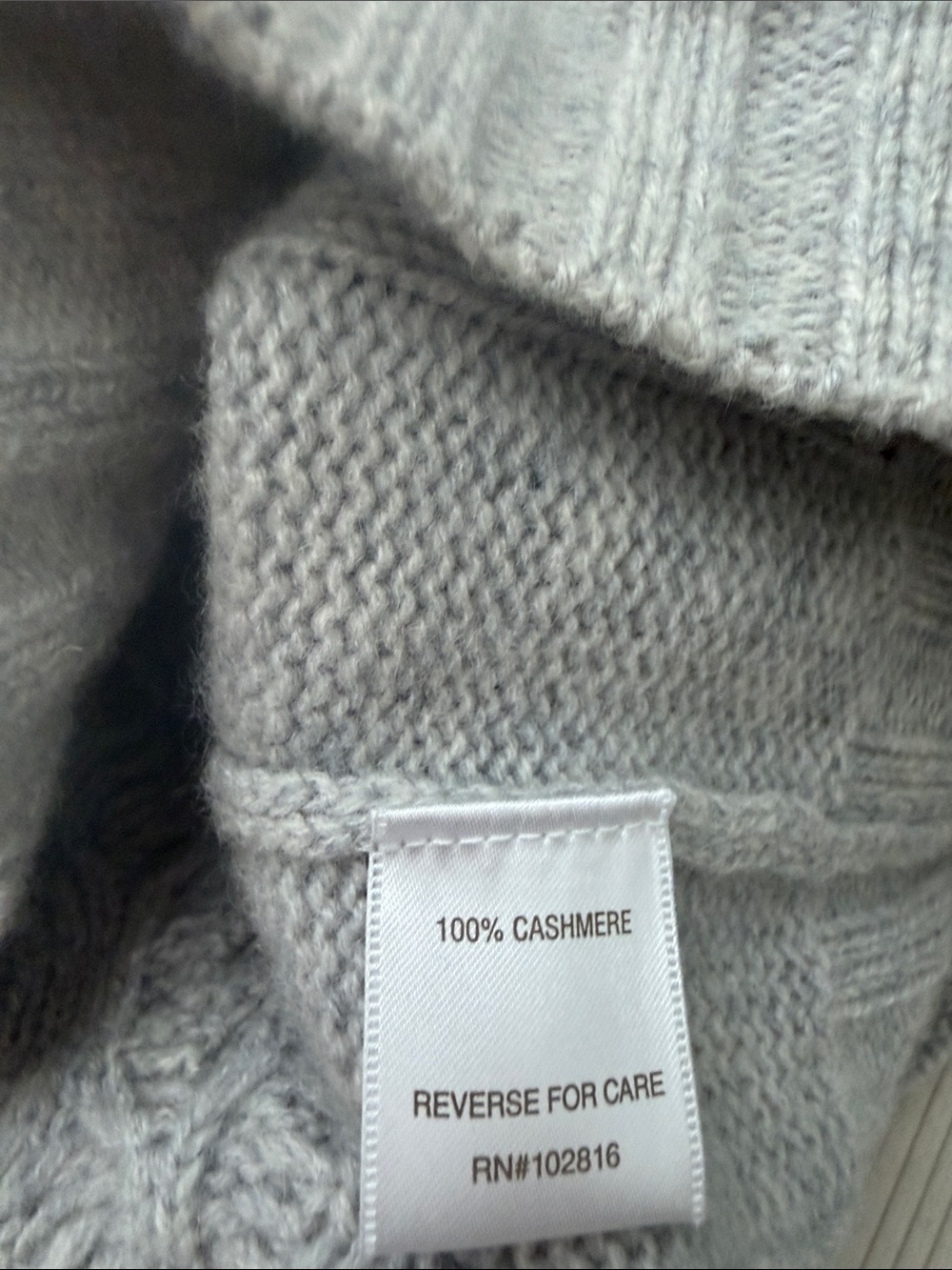NWOT! Garnet Hill Light Gray Cashmere V-Neck Sweater Vest. Size Small. - Picture 4 of 4
